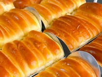 Empuk Lembut Roti Sisir yang Kembali Populer dan Banyak Peminat