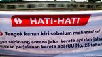 Sosialisasi Keselamatan Perlintasan KA lewat Aksi Teatrikal