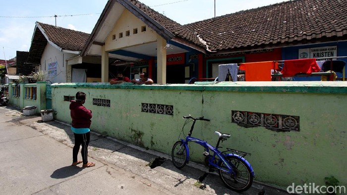 Taman Kanak-kanak di Surakarta jadi Tempat Isolasi Pasien OTG TK Kristen Gandegan, Jebres, Surakarta, Jawa Tengah, menjadi salah satu tempat isolasi mandiri pasien OTG Corona.