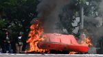 Aksi Bakar-bakaran Warnai Demo Tolak Omnibus Law di Bandung