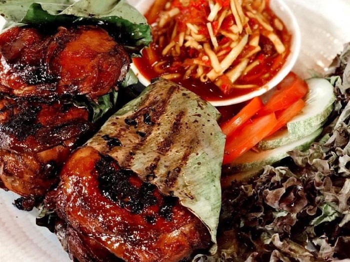 Ayam Bakar Bungkus Daun Pisang Ayam Bakar Bungkus Daun Pisang