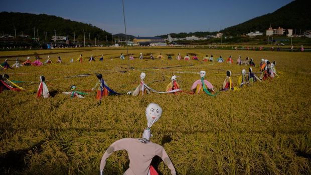 Bangau raksasa dan instalasi seni lain di sawan Suncheon, Korsel