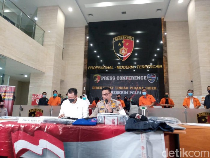 Bareskrim Polri ungkap kasus penangkapan anggota KAMI.