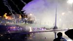 Gas Air Mata-Water Cannon Bubarkan Demo Omnibus Law di Banyumas