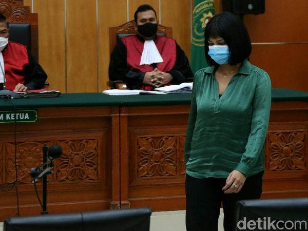 Gegara Kasus Pil Xanax, Vanessa Angel Dituntut 6 Bulan Bui
