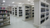 Perpustakaan Nasional pun kembali dibuka di tengah penerapan PSBB Transisi Jakarta.