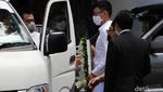 Jenazah Robby Sumampow Diberangkatkan ke Pemakaman