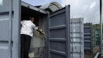 Kontainer Bekas Ini Jadi Lahan Beternak dan Berkebun