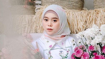 Lesti Kejora dan 6 Penyanyi Dangdut Ini Percantik Wajah dengan Tanam Benang