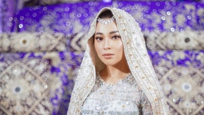 7 Foto Cantiknya Nikita Willy Saat Malam Bainai, Malam Terakhir Jadi Lajang