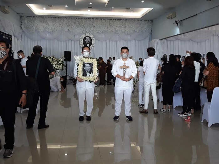 Misa pemberangkatan jenazah Robby Sumampow di Solo, Kamis (15/10/2020).