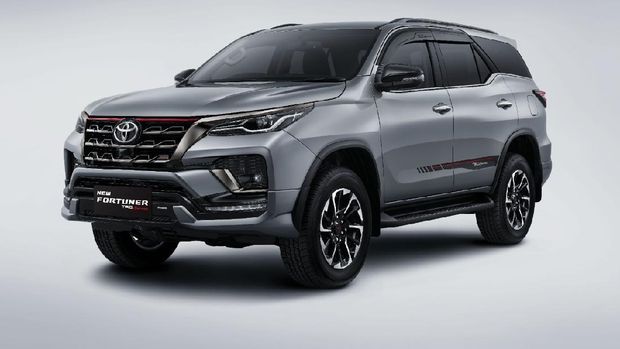 New Kijang Innova dan New Fortuner