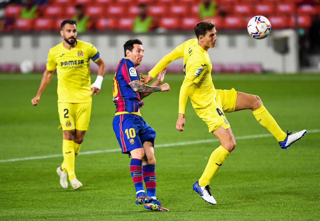 VILLAREAL, SPAIN - SEPTEMBER 19: Pau Torres of Villarreal CF runs with the ball during the La Liga Santander match between Villarreal CF and SD Eibar at Estadio de la Ceramica on September 19, 2020 in Villareal, Spain. (Photo by David Ramos/Getty Images)