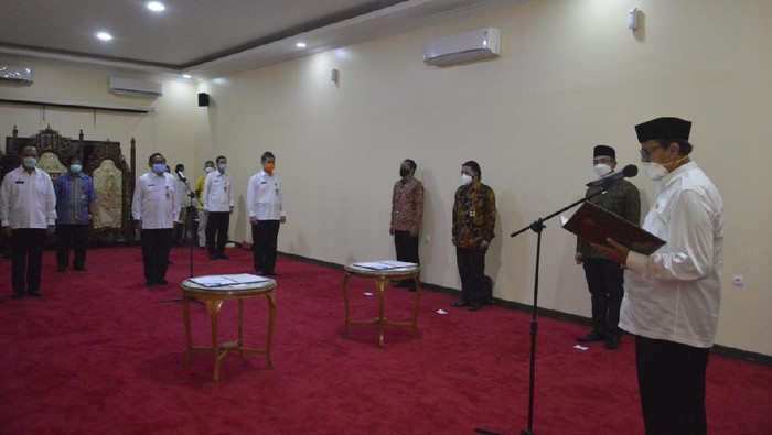 Pelantikan 7 pejabat eselon II di lingkunga Pemprov Banten.s
