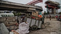 Pembangunan jalan tol tahap 1 dengan nilai investasi sebesar Rp 20,7 triliun itu memiliki total panjang 31,1 km yang terdiri dari Seksi A yaitu Kelapa Gading-Pulogebang sepanjang 9,3 km, Seksi B (ruas Semanan-Grogol) sepanjang 9,5 km, dan Seksi C (ruas Grogol-Kelapa Gading) sepanjang 12,4 km.  
