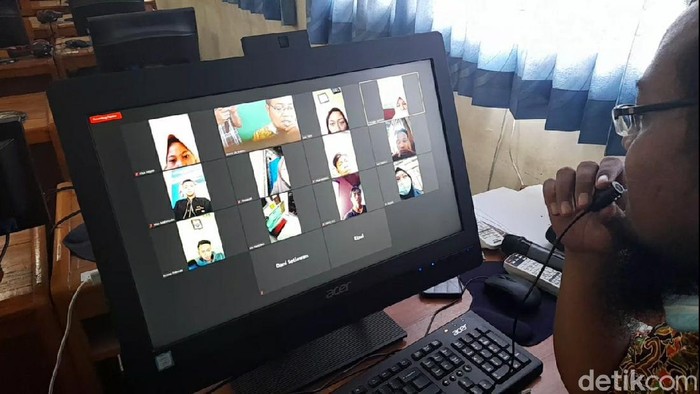 Sekolah virtual di Jateng yang jadi asa siswa putus sekolah, Kamis (15/10/2020).