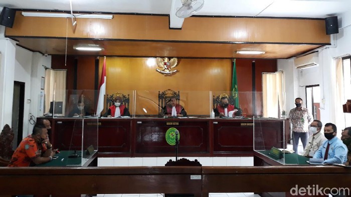 Sidang putusan gugatan dana hibah Persiba di PN Bantul, Kamis (15/10/2020).