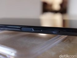 Unboxing Poco X3 NFC, Ponsel Rp 3 Jutaan Punya Spesifikasi Gahar