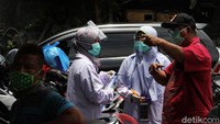 Total akumulasi kasus COVID-19 di Solo hingga Kamis (15/10) mencapai 864 orang positif. Rinciannya, 60 orang dirawat inap, 136 isolasi mandiri, 637 orang sembuh dan 31 orang meninggal.