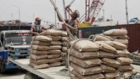 Sebagian besar peraturan yang diubah dalam RUU ini banyak berbicara mengenai efisiensi dan peningkatan produktivitas tenaga kerja, tetapi RUU ini justru tidak mengubah atau membuat peraturan baru yang berkaitan dengan pelatihan kerja atau peningkatan kompetensi pekerja.