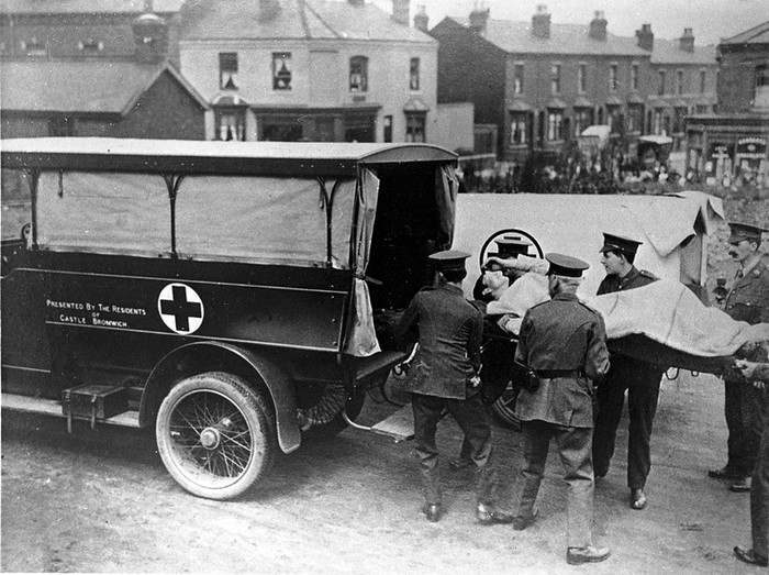 Ambulans di Perang Dunia I (Creative Commons/CC BY 4.0/Wellcome Collection)