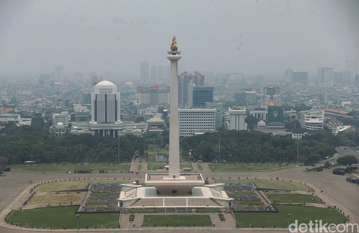 Monumen Nasional Dan Ciri Khas Ikon Jakarta Setinggi 132 Meter