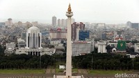 Ikon kota Jakarta tersebut berdiri di atas lahan seluas 80 hektare. Tugu Monas dimahkotai dengan lidah api yang dilapisi oleh lembaran emas. Rengga Sancaya/detikcom.