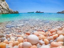 Foto Ini Harus Dilihat Dua Kali Agar Tidak Salah Mengerti