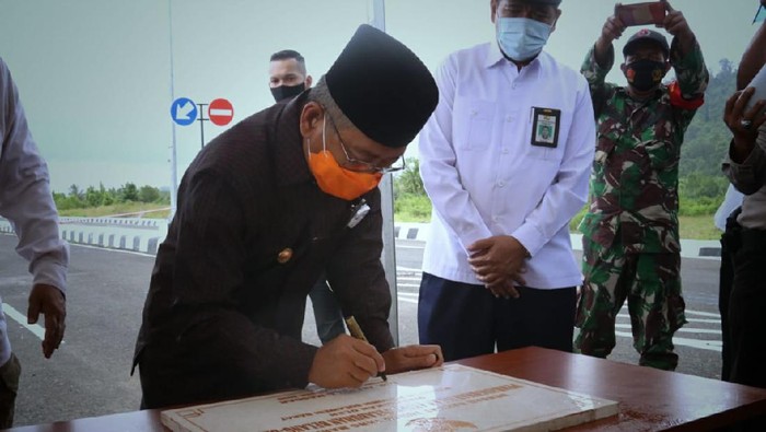Resmikan Akses Jalan Pelabuhan, Gubernur Sulbar Harap Tingkatkan Perekonomian
