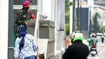 Jelang Aksi BEM SI, Marinir Disiagakan di JPO dan Halte TransJ