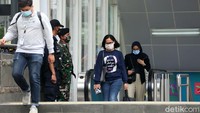 Diberitakan sebelumnya, aksi BEM SI sendiri direncanakan dilakukan hari ini sekitar pukul 13.00 WIB. Massa mahasiswa akan turun ke jalan untuk menyampaikan mosi tidak percaya kepada pemerintah dan DPR atas disahkannya omnibus law UU Cipta Kerja.