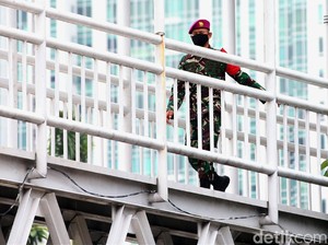 Jelang Demo Mahasiswa, Prajurit Marinir Disiagakan di Halte Sarinah