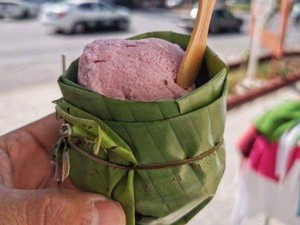 Keren! Demi Lestarikan Lingkungan Es Krim Disajikan dengan Daun Pisang