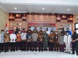 Warga Lamongan Gelar Deklarasi Menolak Tindakan Kekerasan dan Anarkisme