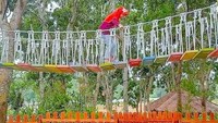 Tersedia juga tempat wisata outbound bagi keluarga yang memiliki anak hingga perusahaan (mahonibangunsentosa/Instagram)