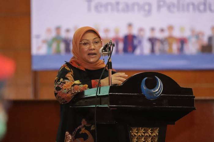 Menaker Ida Fauziyah