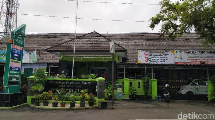 Puskesma di Ciamis ditutup sementara imbas nakes positif COVID-19.