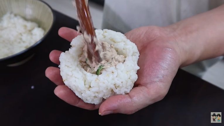 Rice Ball Tuna Mayo ala Korea