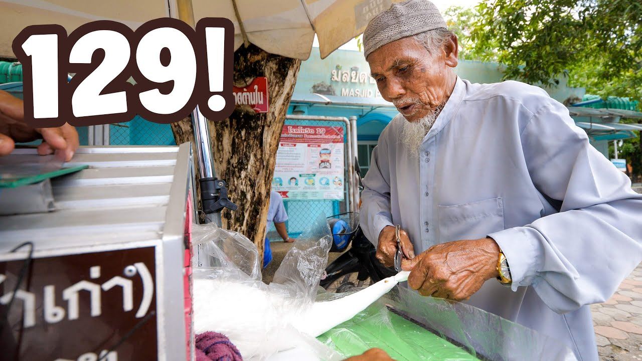 Salut! 5 Penjual Makanan Renta, Ada yang Berusia 129 Tahun