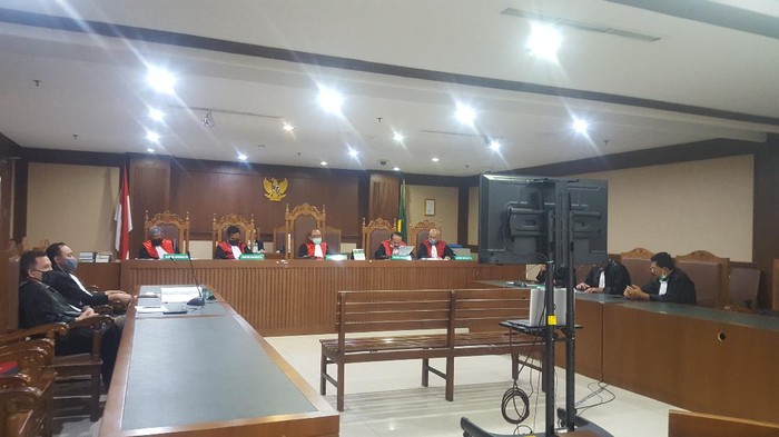 Sidang vonis Dirut PT CMIT Rahardjo Pratjihno (Foto: Zunita/detikcom)