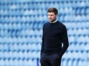 Steven Gerrard Rupanya Sering Minta Tips dari Sir Alex