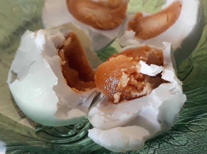Telur asin khas Brebes yang dinobatkan jadi warisan budaya tak benda Indonesia, Jumat (16/10/2020).