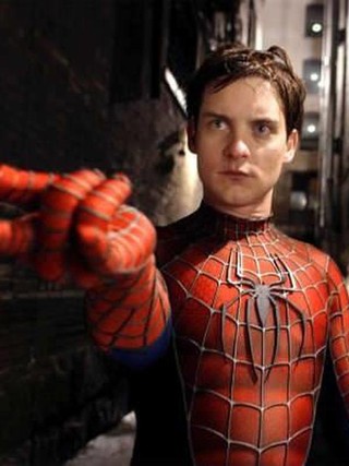 Saat Tobey Maguire dan Andrew Garfield Bikin Marvel Pusing