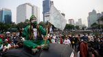 Top 5 Foto Pekan Ini: Longsor di Ciganjur-Aksi PA 212-Bangkok Bergolak