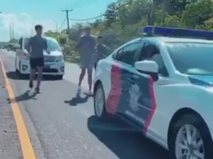 Video viral pria diduga Richard Muljadi jogging di daerah Denpasar (Screenshot video viral)
