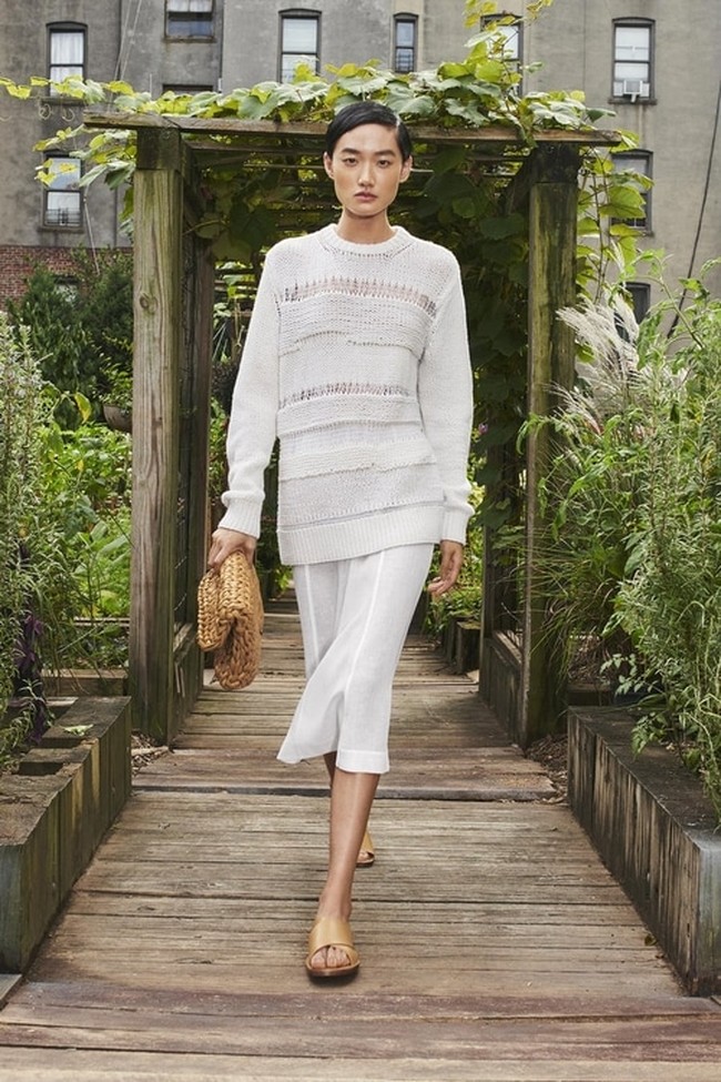 Fashion show koleksi Michael Kors Spring/Summer 2021 yang digelar di New York, 15 Oktober 2020. Foto: dok. Michael Kors