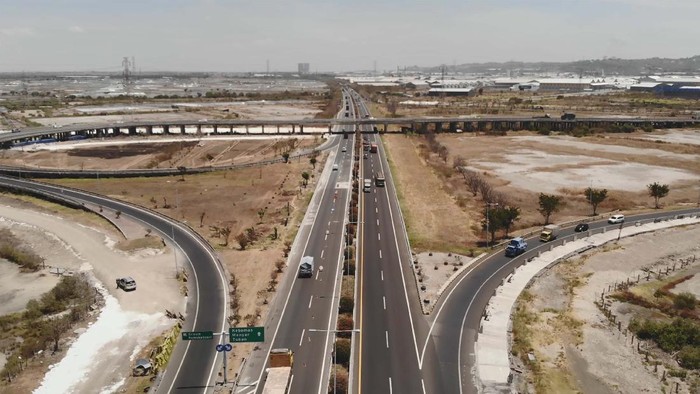 Menjelang akhir tahun 2020, PT Hutama Karya (Persero) (Hutama Karya) kembali menggarap salah satu proyek simpang susun pada ruas tol Surabaya – Gresik.