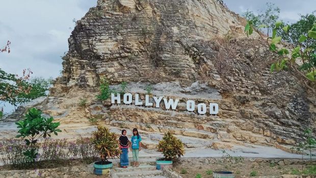 Ada Ikon Hollywood dan Ka'bah di Wisata Geo Park Kawah Putih Klaten