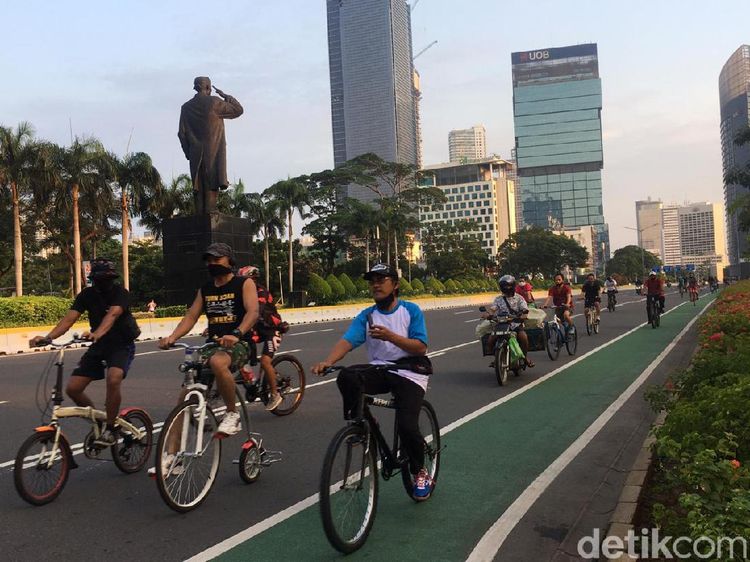 Suasana Minggu Pagi di Sudirman-Thamrin, Tetap Olahraga di Tengah Pandemi