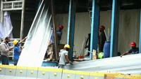 Salah satu halte TransJakarta yang dirusak berada di Jalan MH Thamrin, Jakarta Pusat.
